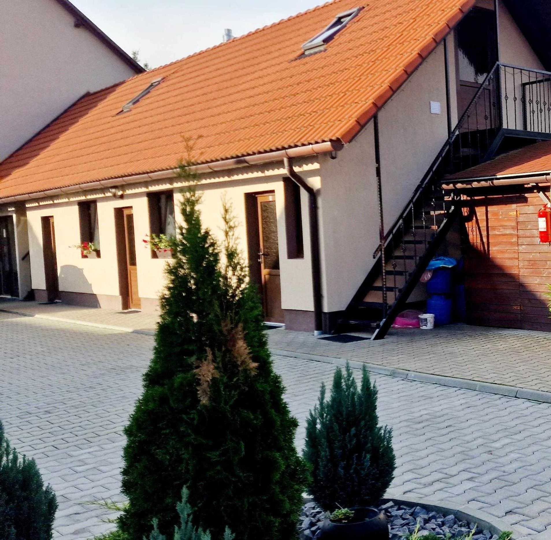 Отель Farkaslaki Panorama Vendeghaz Lupeni  Экстерьер фото